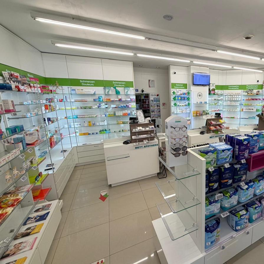 Intérieur de la pharmacie Mett Apotheke
